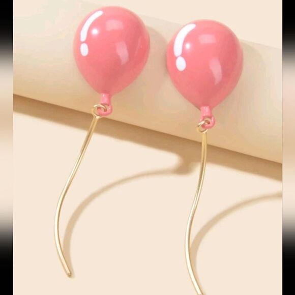 🎈 Balloon Stud Earrings 🎈 - Picture 1 of 3